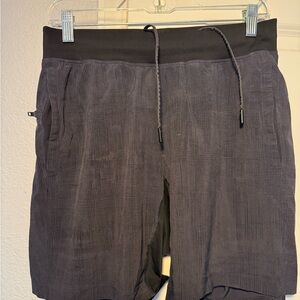 Black Lululemon 7in inseam Shorts
